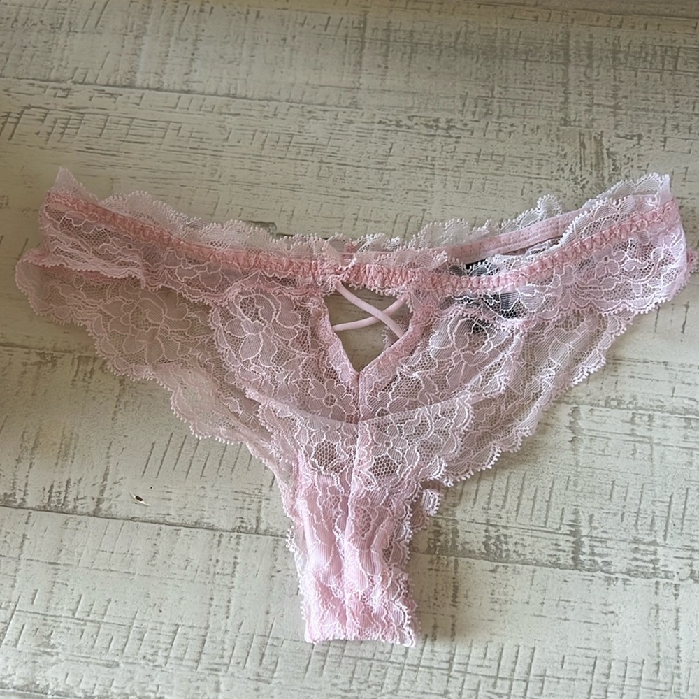 VS lace panties pink